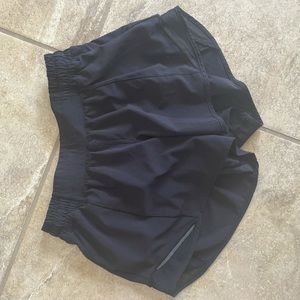 Lululemon Hotty Hot Low Rise Short 4”